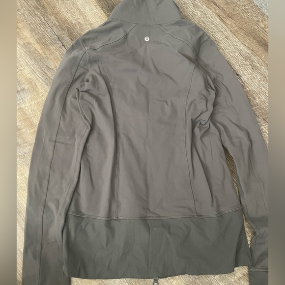 Lululemon Jacket - Picture 2 of 4
